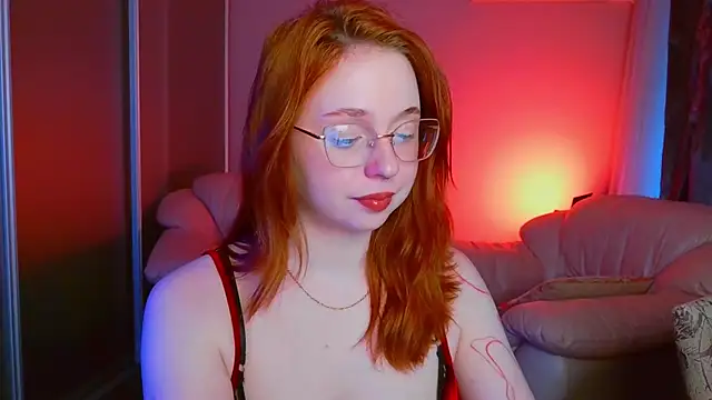 Erica Nelson online show from 05/03/26, 01:00
