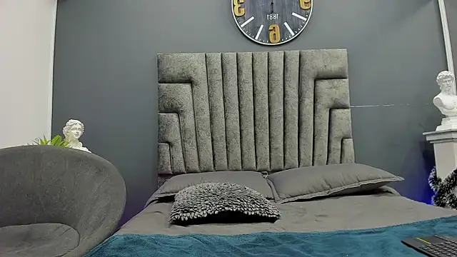 Ashton  Montana online show from 12/19/25, 09:06