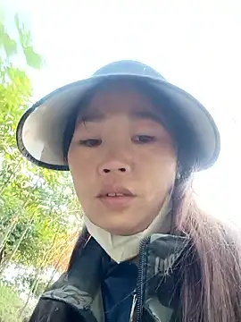 blonde blg online show from 11/25/25, 12:44