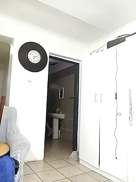 HipsDontLieX95 online show from 12/05/25, 04:16