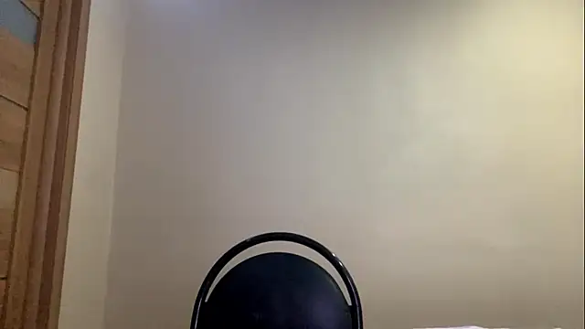 Snapshot of AnikaGoston chatting on 11/09/25, 11:14 AnikaGoston online show from 11/09/25, 11:14