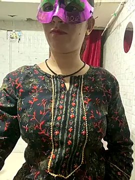 Red Queen 11 online show from 11/17/25, 06:56