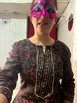 Red Queen 11 online show from 11/23/25, 07:13