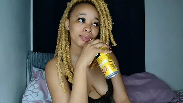 Nisha 102 online show from 12/15/25, 07:20