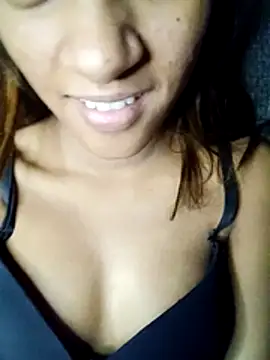 Snapshot of Your___Moonlight chatting on 11/12/25, 11:52 Your Moonlight online show from 11/12/25, 11:52