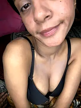 Snapshot of Your___Moonlight chatting on 12/14/25, 08:03 Your Moonlight online show from 12/14/25, 08:03