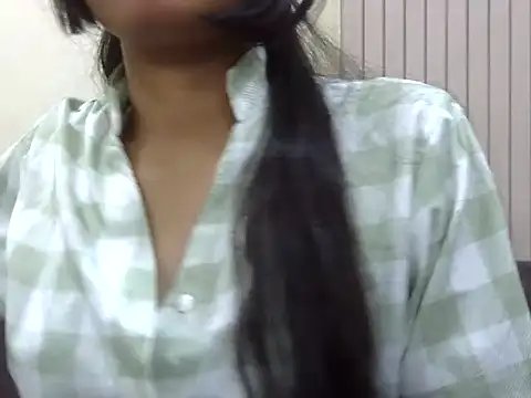 SEXY PRIYA83 online show from 12/05/25, 05:55