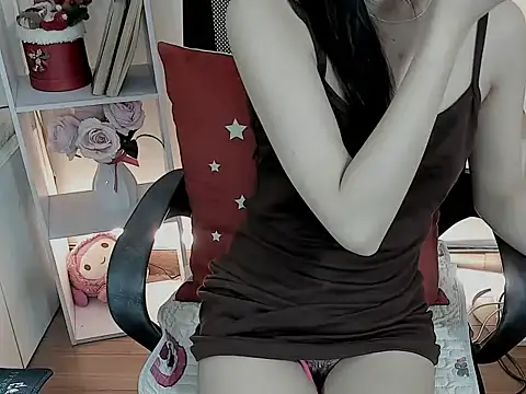 Snapshot of Lee-Young66 chatting on 02/25/26, 03:51 Lee-Young66 online show from 02/25/26, 03:51