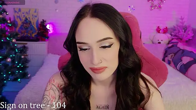 Darineko  online show from 12/19/25, 05:00