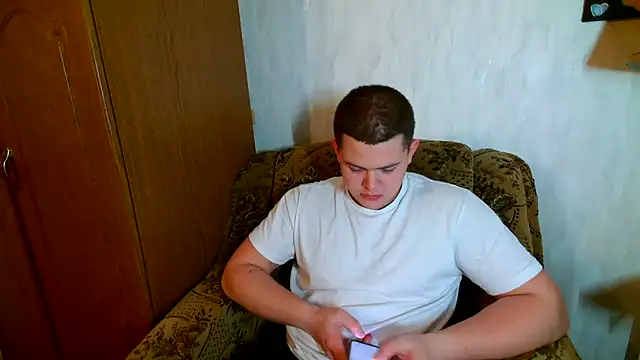 CuteButNaughty  online show from 12/02/25, 06:09