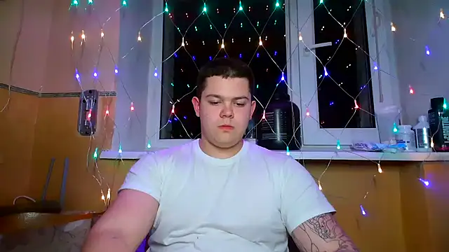 CuteButNaughty  online show from 03/02/26, 08:38