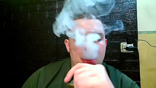 CuteButNaughty  online show from 11/27/25, 05:02