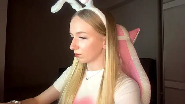 LaceDream online show from 11/26/25, 05:02