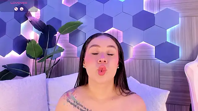 sofiaivanova online show from 02/13/26, 03:39