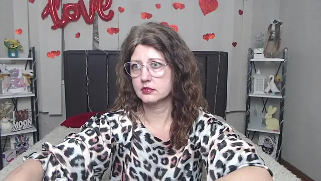 RoseHille online show from 04/16/26, 05:14