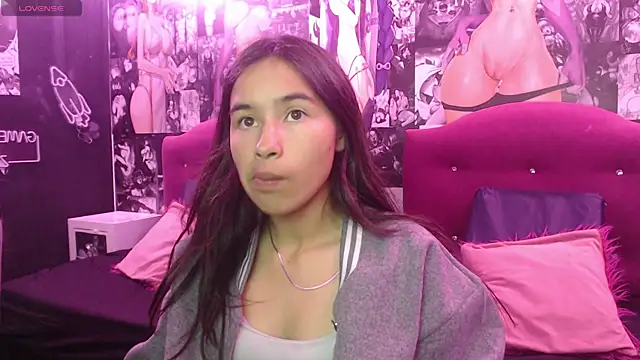 bunnywhite21 online show from 01/13/26, 08:02