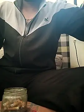 MrToxxic online show from 11/13/25, 09:24