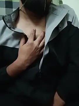 MrToxxic online show from 11/21/25, 06:18