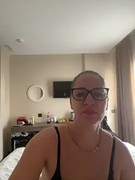 Milana8263 online show from 12/20/25, 07:00