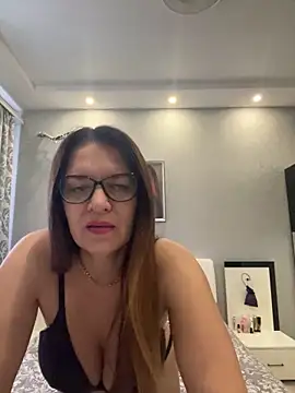 Milana8263 online show from 03/31/26, 06:59