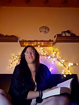 Persephone CH off online show from 11/28/25, 11:05