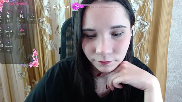 Snapshot of KateForYou chatting on 11/10/25, 12:21 KateForYou online show from 11/10/25, 12:21