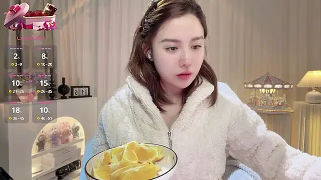 yannizi online show from 12/15/25, 02:12