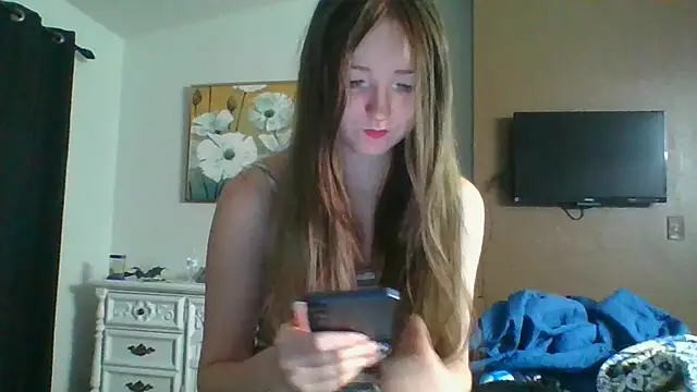 Snapshot of Kayluvs88 chatting on 04/29/26, 04:16 Kayluvs88 online show from 04/29/26, 04:16