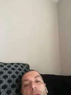 Kinkycouple142 online show from 05/06/26, 06:34