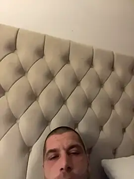 Kinkycouple142 online show from 02/08/26, 07:55