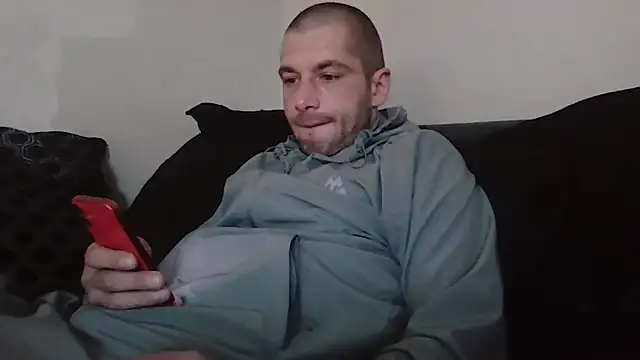 Kinkycouple142 online show from 05/20/26, 06:27
