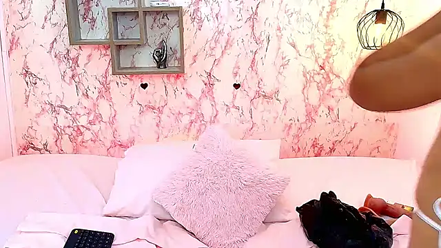 KATY LOWERY online show from 01/18/26, 03:32