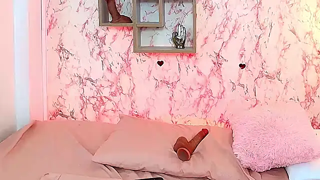 Snapshot of KATY_LOWERY chatting on 01/10/26, 02:40 KATY LOWERY online show from 01/10/26, 02:40