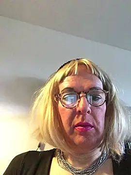 simone xdressing online show from 03/29/26, 05:03