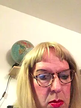 simone xdressing online show from 11/08/25, 01:31