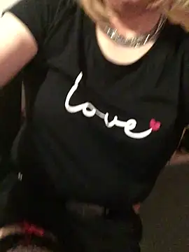 simone xdressing online show from 09/28/25, 11:23