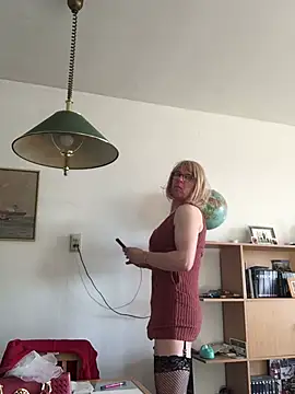 simone xdressing online show from 02/02/25, 10:02