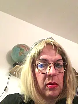 simone xdressing online show from 03/08/26, 12:38