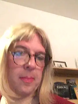 simone xdressing online show from 03/22/25, 01:00