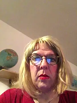 simone xdressing online show from 11/02/25, 01:32