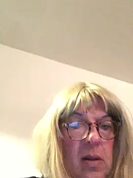 simone xdressing online show from 03/01/26, 08:31