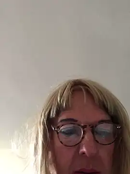 simone xdressing online show from 03/25/26, 03:22