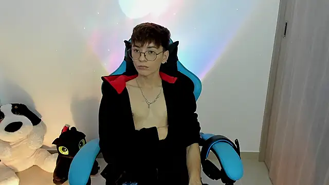 RYO BLEU  online show from 11/11/25, 04:24