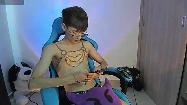 RYO BLEU  online show from 12/15/25, 03:18