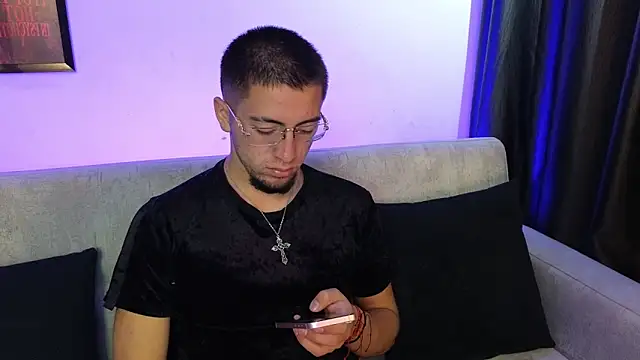 AresMassimoX online show from 05/20/26, 02:03