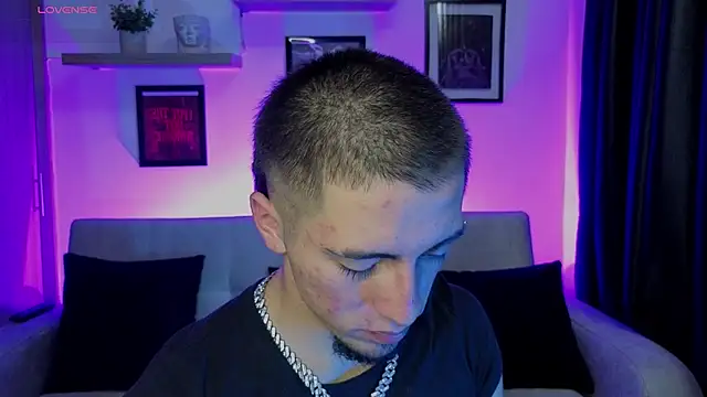 AresMassimoX online show from 11/13/25, 03:21