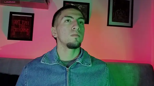 AresMassimoX online show from 12/04/25, 04:00