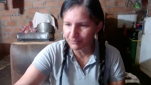 Sra Angelina online show from 05/18/26, 07:57