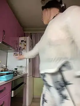 Dona Mafia online show from 12/17/25, 10:20