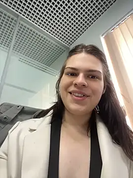 Dona Mafia online show from 05/05/26, 11:08